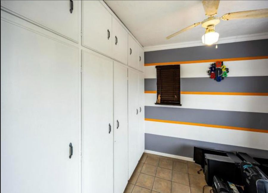 2 Bedroom Property for Sale in Beacon Bay Eastern Cape